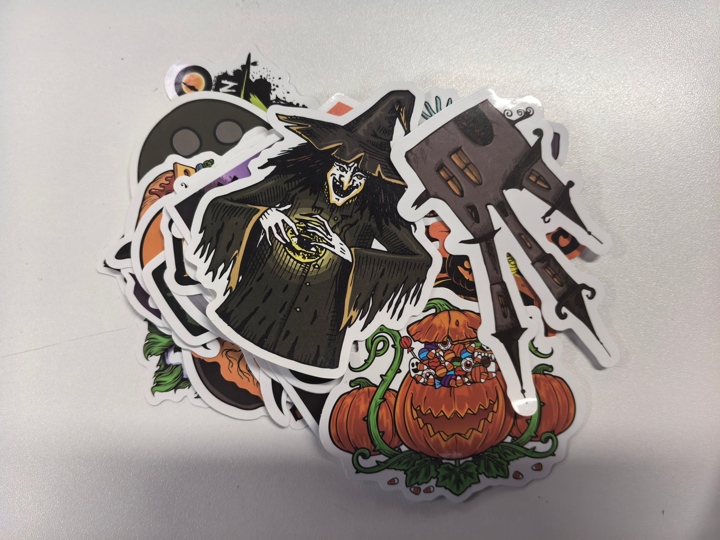 50PCS Non-Repeating Halloween Pumpkin Theme Stickers, Vinyl Waterproof Holiday Party Stickers