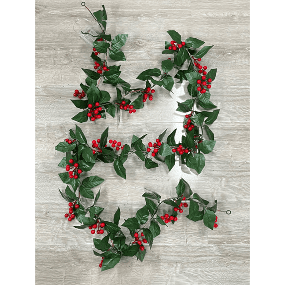 Scidweet Christmas Garlands Decoration, 9FT Artificial Christmas Garlands with Lights, Used for Indoor and Outdoor Home Dining Table Christmas Decoration